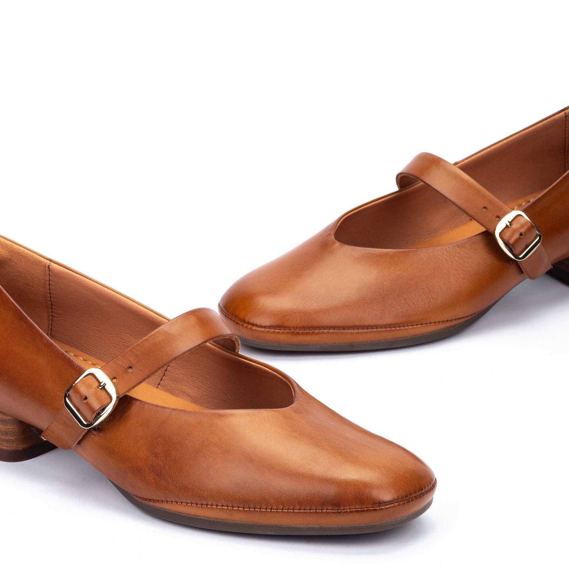 Pikolinos Wide-shaped heeled shoes for women UBEDA HAW2N-5592