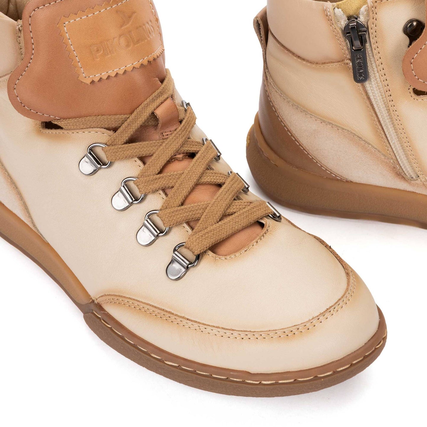 Pikolinos sneakers with laces VIANA W7C-8582C1