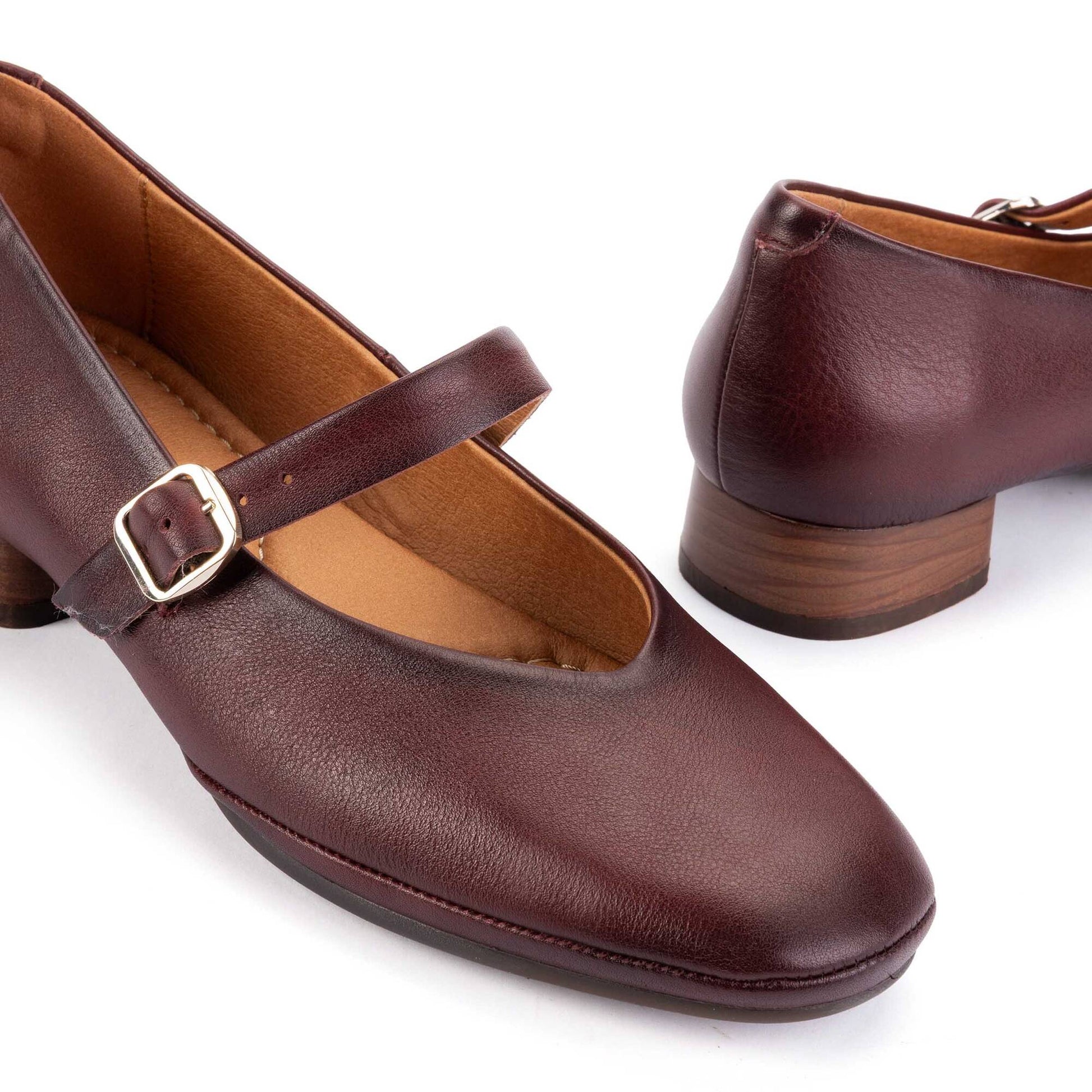 Pikolinos low-heel wide fit flats UBEDA HAW2N-5592CO