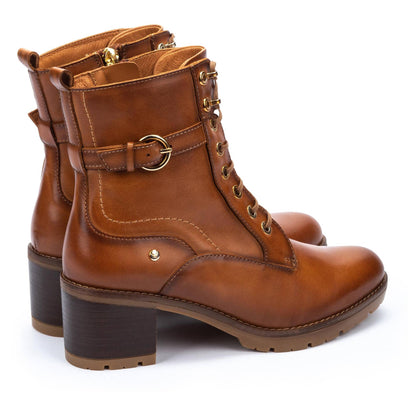 Pikolinos heeled lace-up ankle boots with track sole LLANES W7H-8510