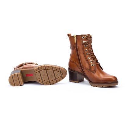 Pikolinos heeled lace-up ankle boots with track sole LLANES W7H-8510