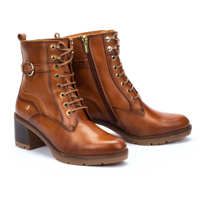 Pikolinos heeled lace-up ankle boots with track sole LLANES W7H-8510