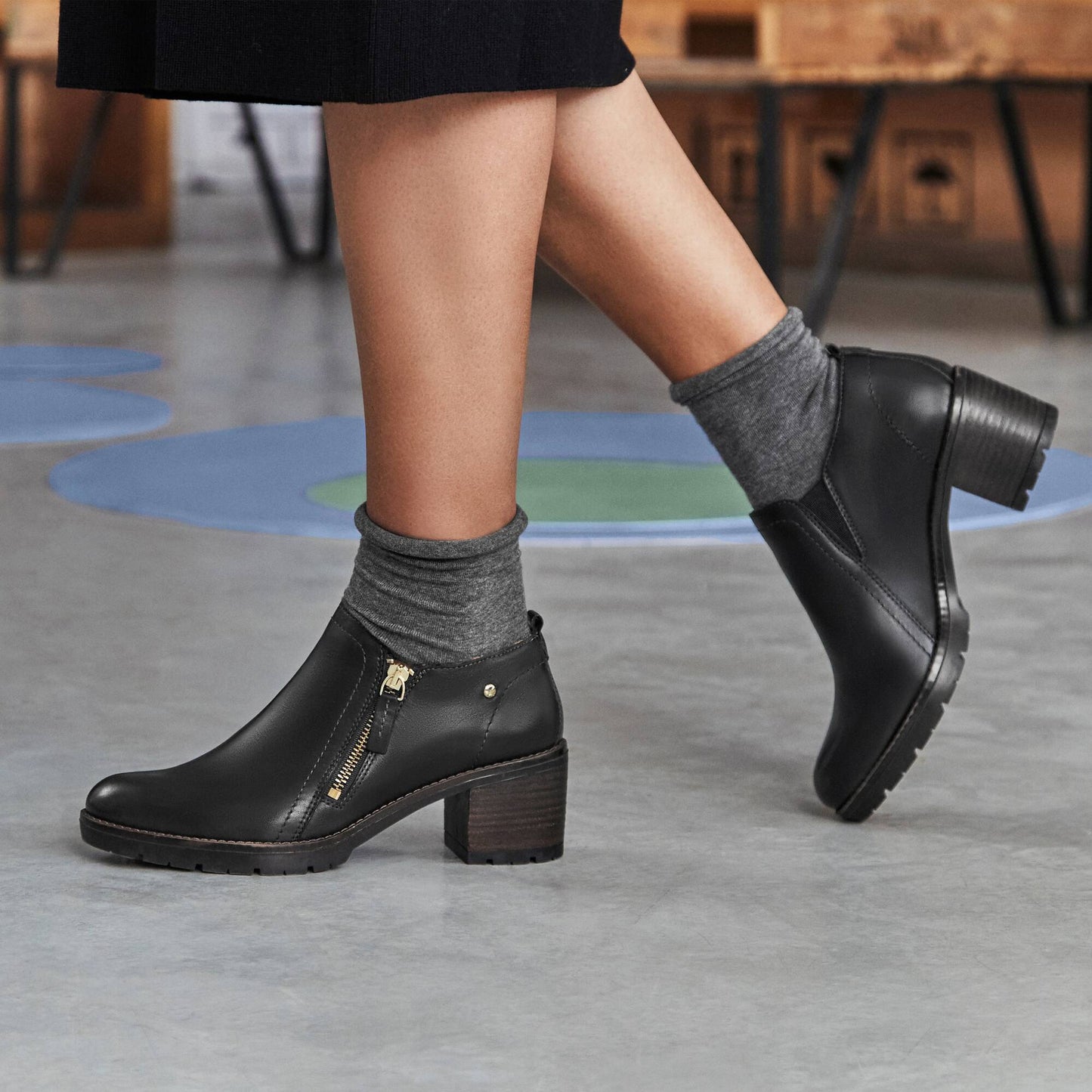 Pikolinos ankle boots with zipper LLANES W7H-7563