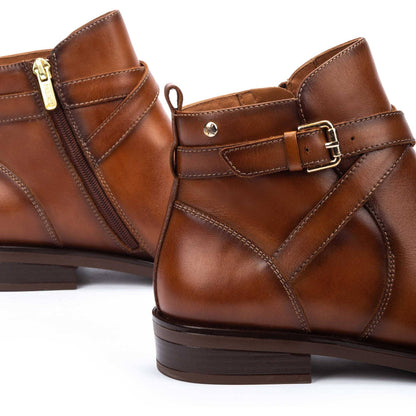 Pikolinos flat ankle boots with buckle PUERTOLLANO W3C-8869