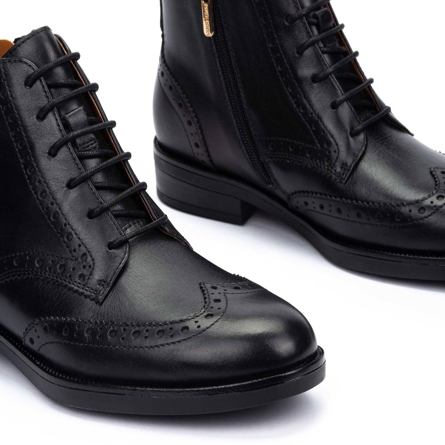 Pikolinos lace-up flat ankle boots PUERTOLLANO W3C-8856