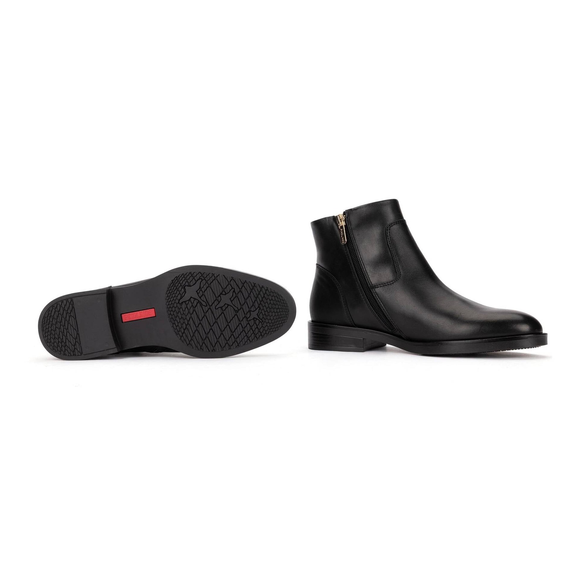 Pikolinos flat ankle boots with metallic detail PUERTOLLANO W3C-8911