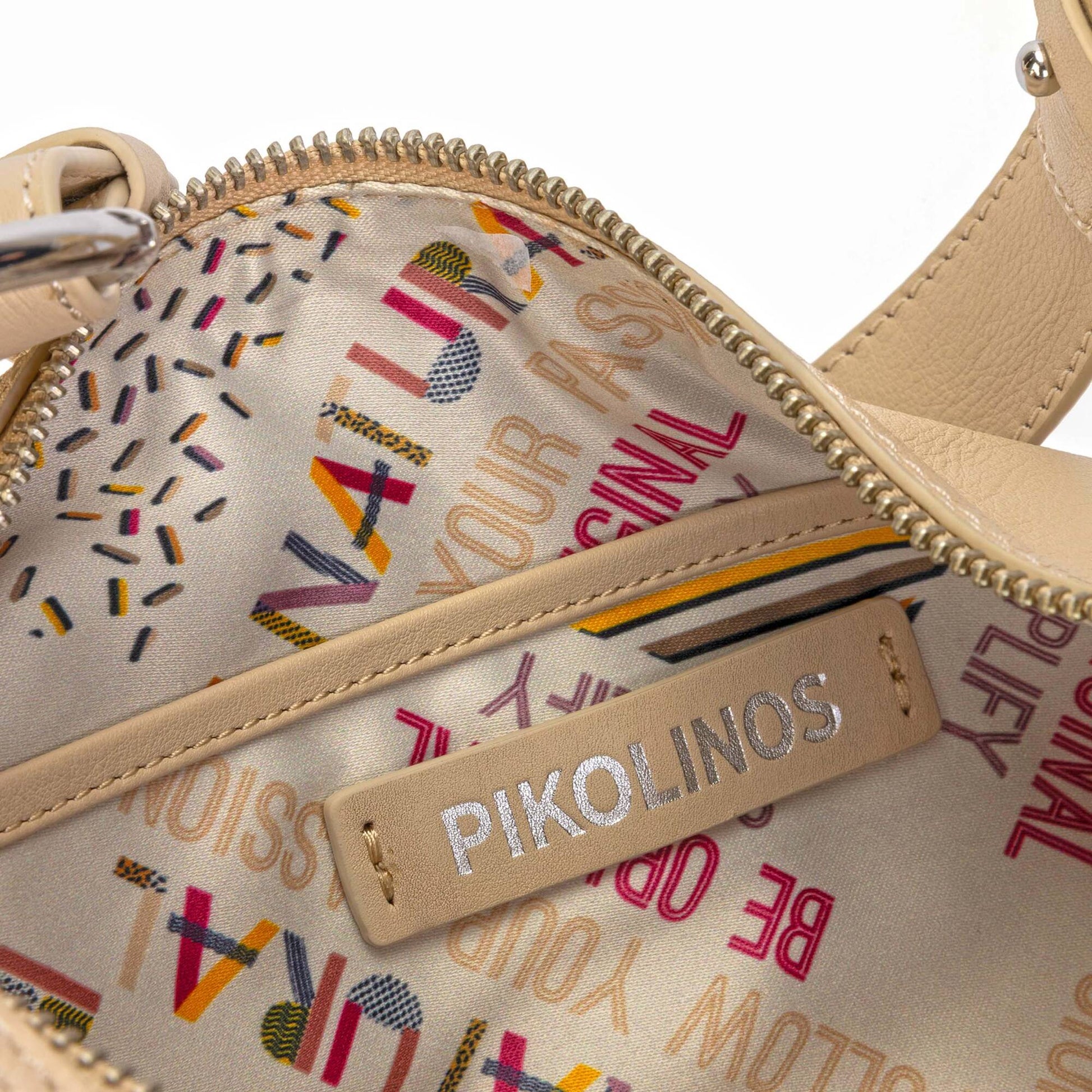 Pikolinos hobo bag with zipper closure and two pockets WHA-674