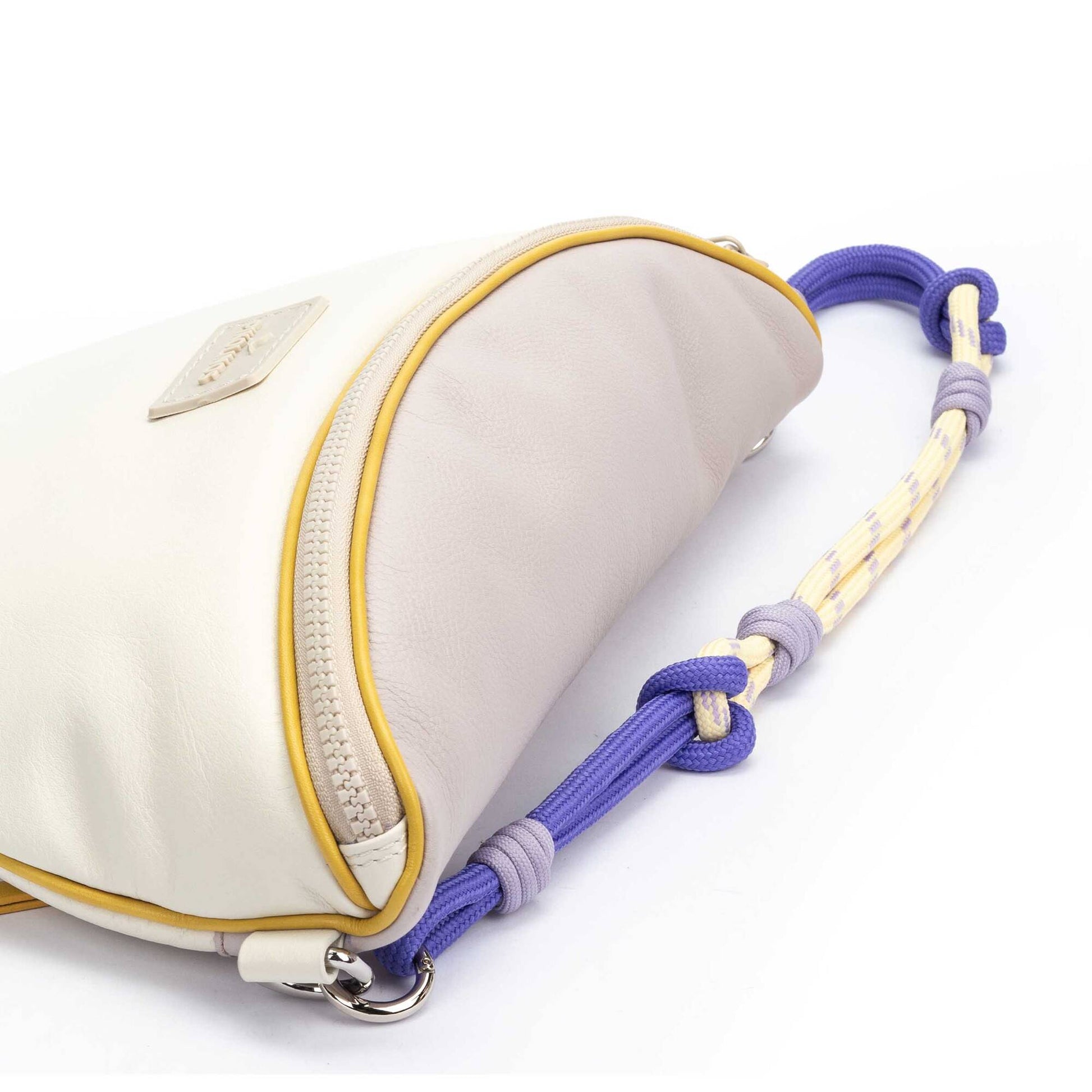 Pikolinos crossbody bag with zipper closure and short handle WHA-1145