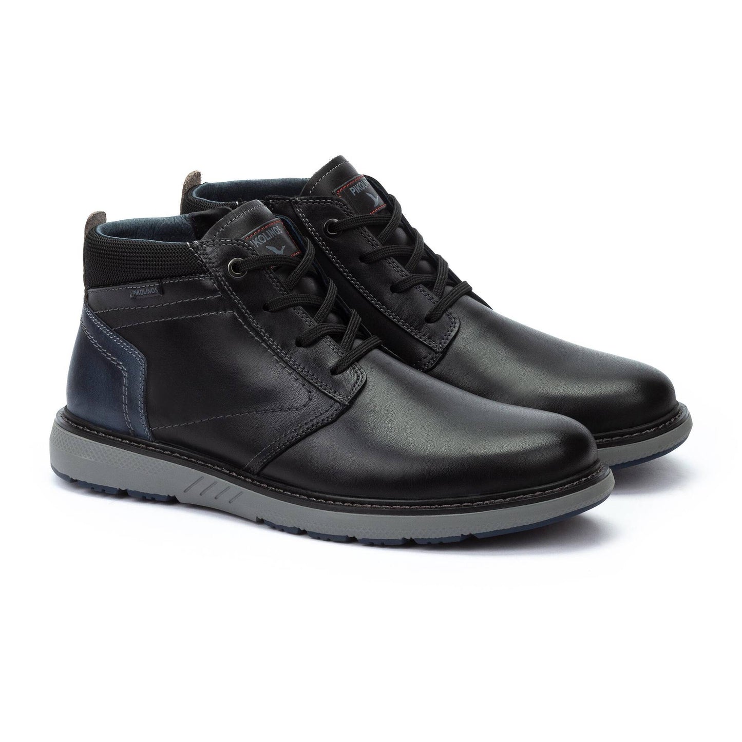 Pikolinos ankle boot with an ultra-light sole and lace fastening. BILBAO M8D-8050C1