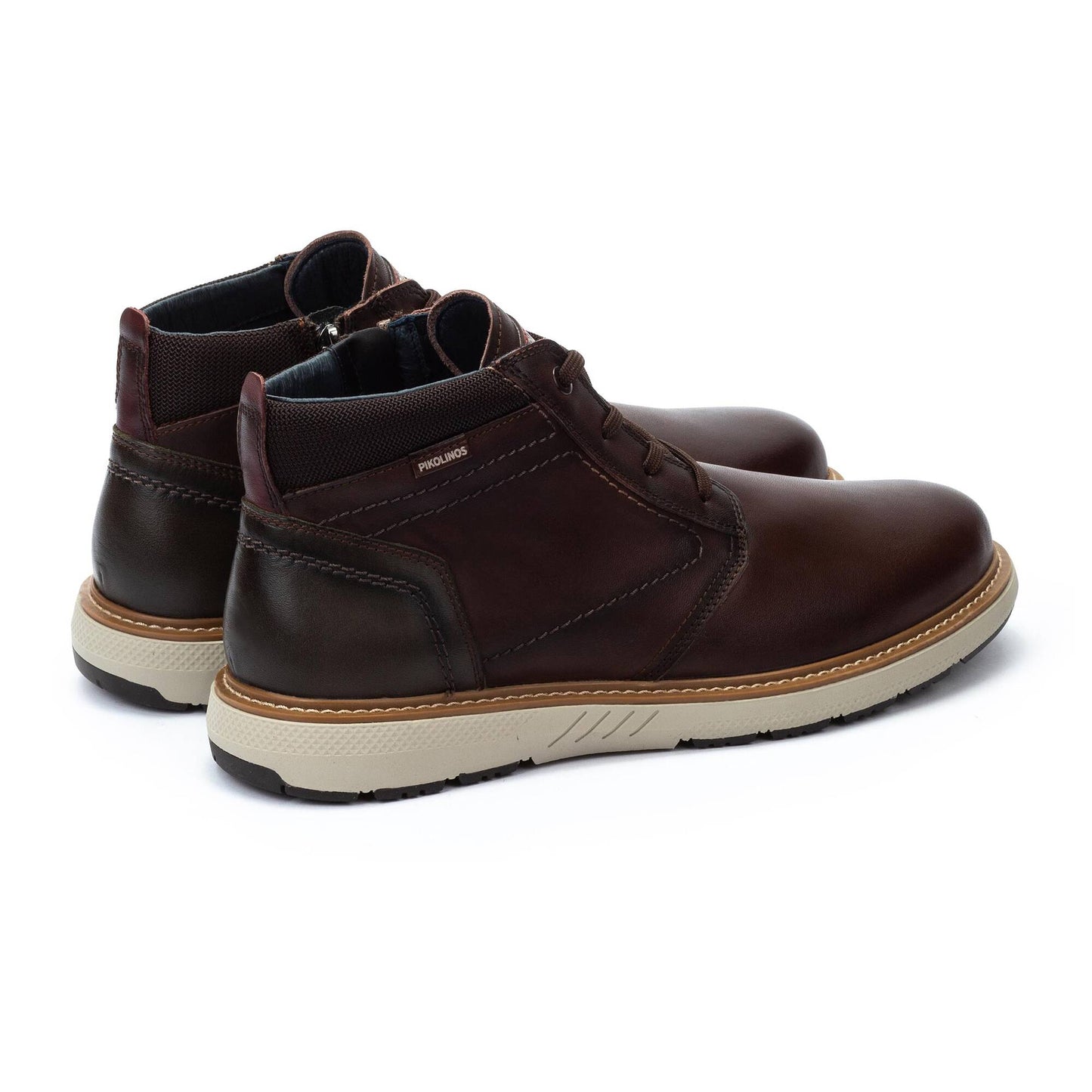 Pikolinos ankle boot with an ultra-light sole and lace fastening. BILBAO M8D-8050C1