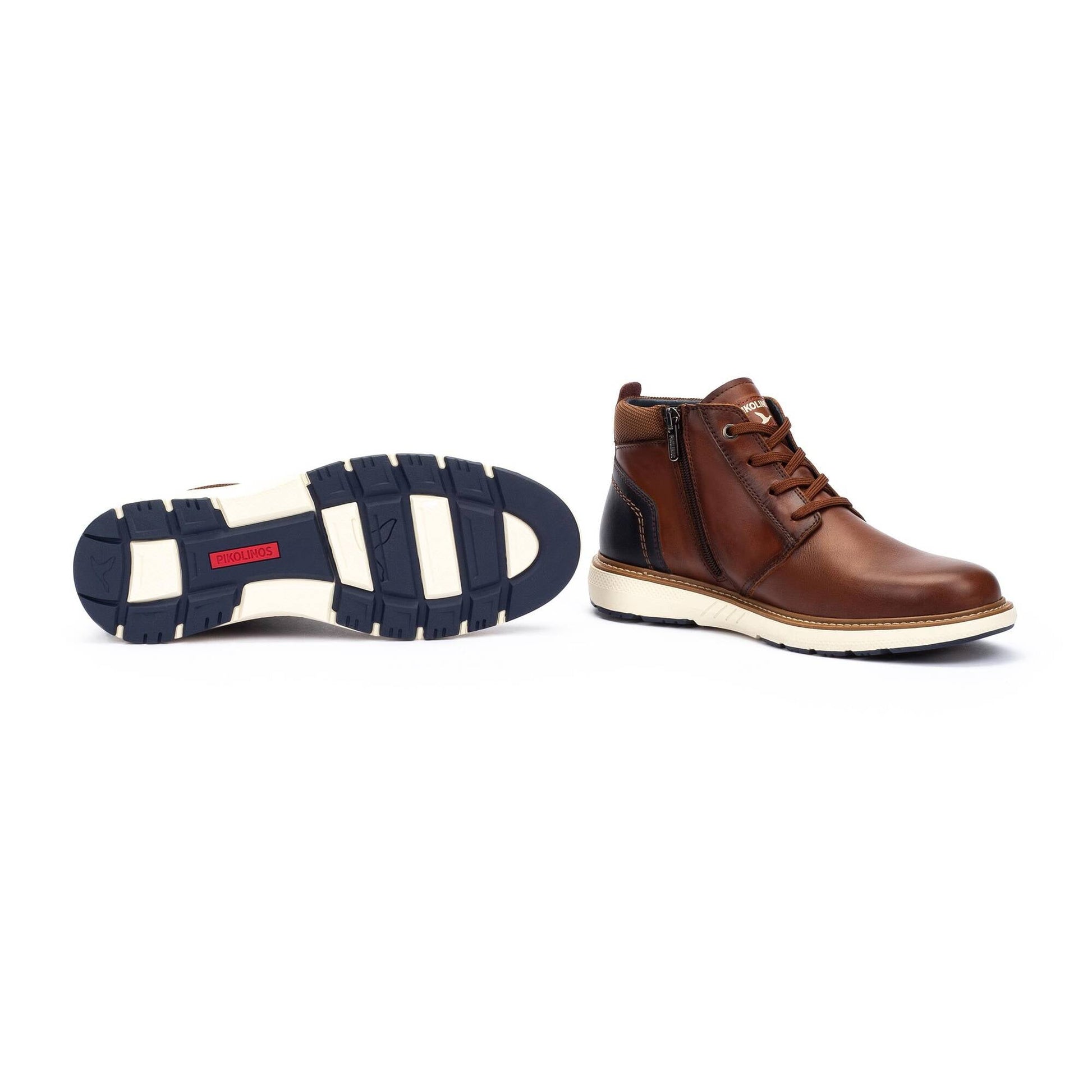 Pikolinos ankle boot with an ultra-light sole and lace fastening. BILBAO M8D-8050C1