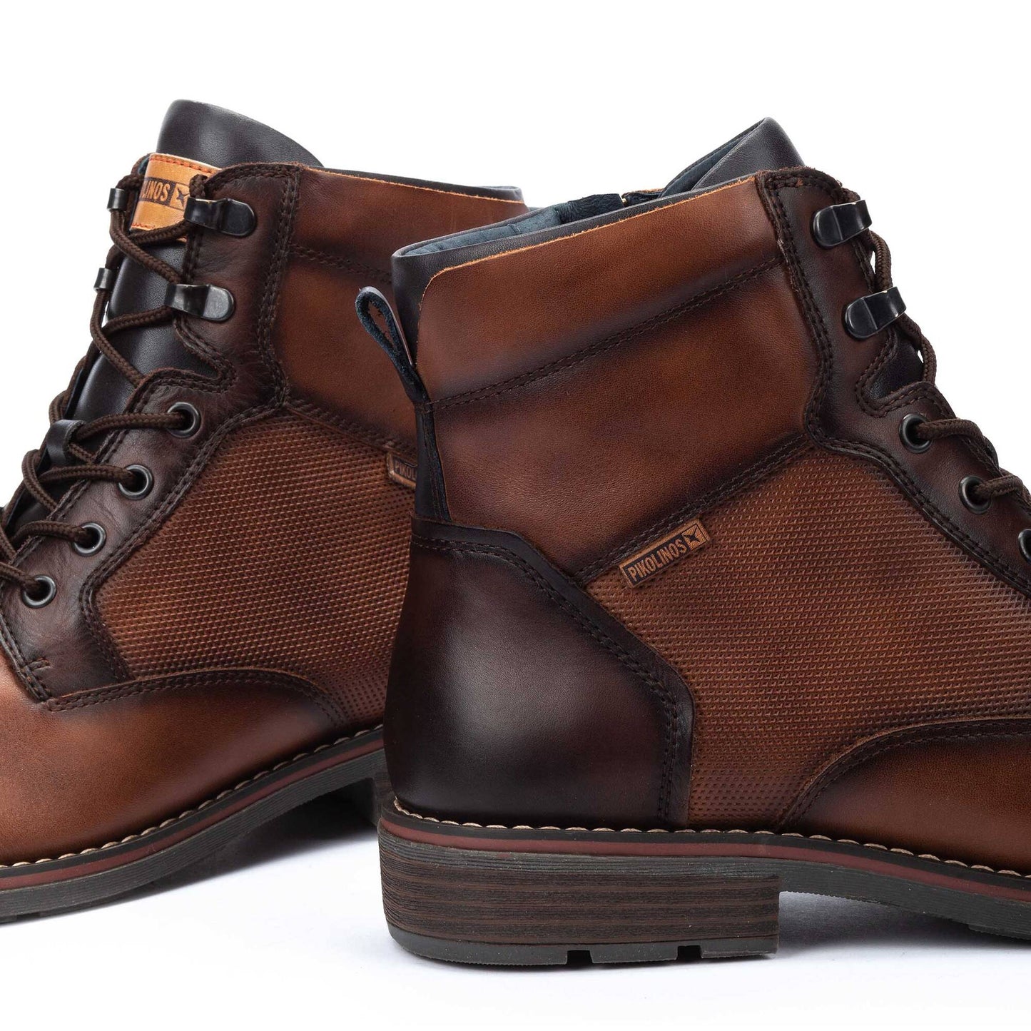 Pikolinos Lace-up boots with zip inside YORK M2M-8156C1