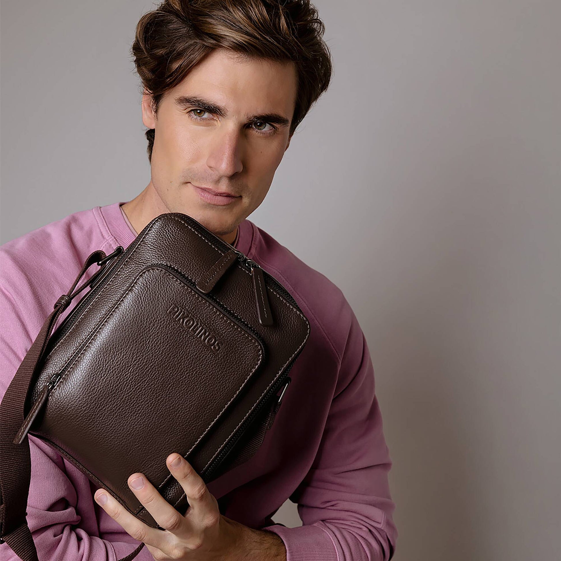 Pikolinos crossbody bag with zipper closure MHA-196